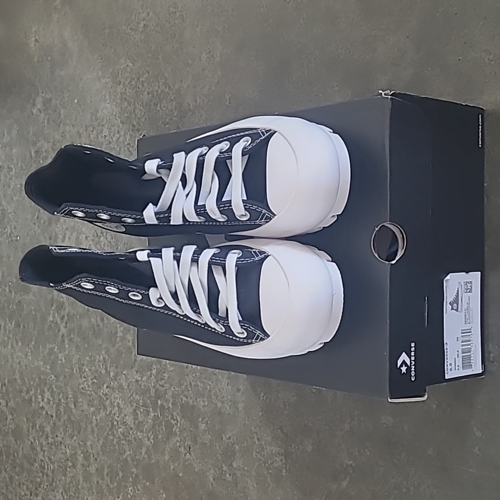 NWT CONVERSE HIGH TOP LUGGED CONVERSE SHOES - Picture 2 of 5